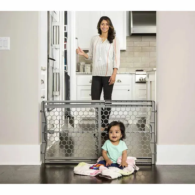 Regalo Plastic Expandable Safety Gate - 106 x 60 cm (Grey)