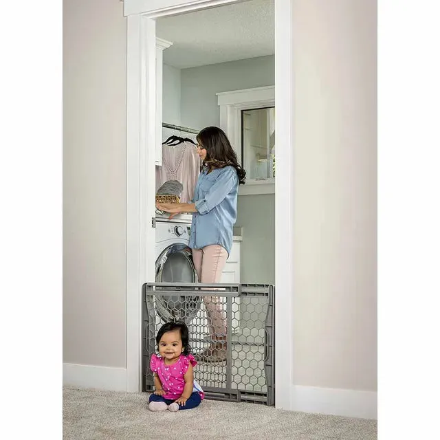 Regalo Plastic Expandable Safety Gate - 106 x 60 cm (Grey)